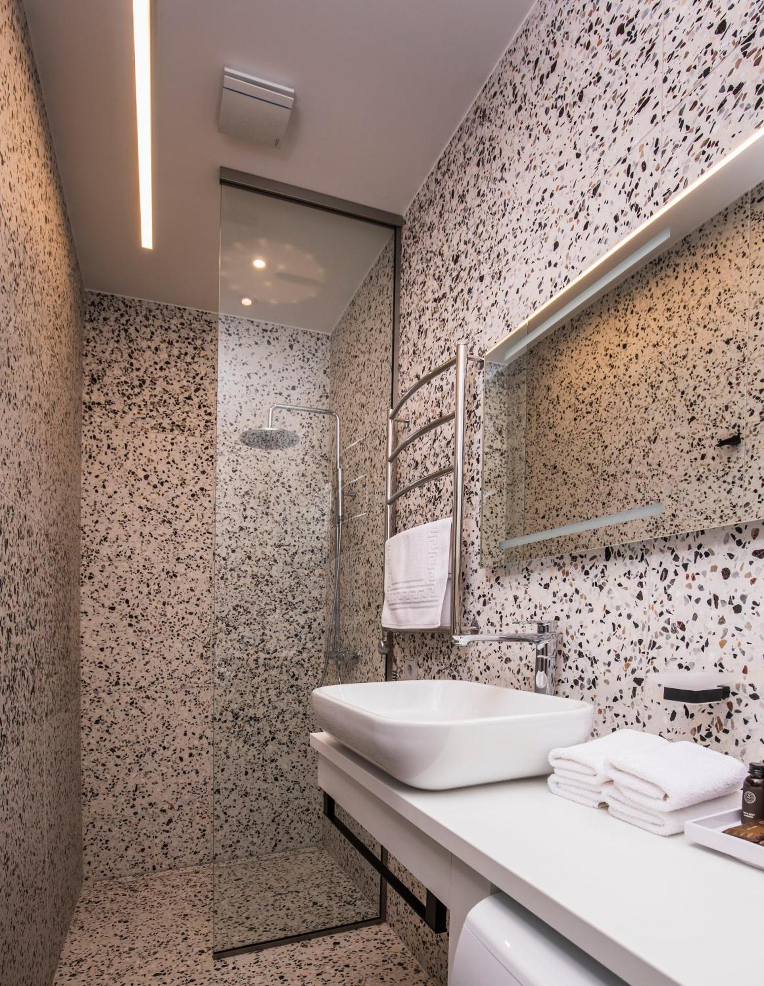 Roze Brivzemnieka Apartments Lipawa Zewnętrze zdjęcie